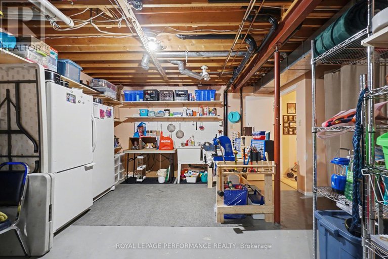 29402069/734-merkley-drive/fallingbrookpineridge/ottawa/ontario/K4A2T8_30