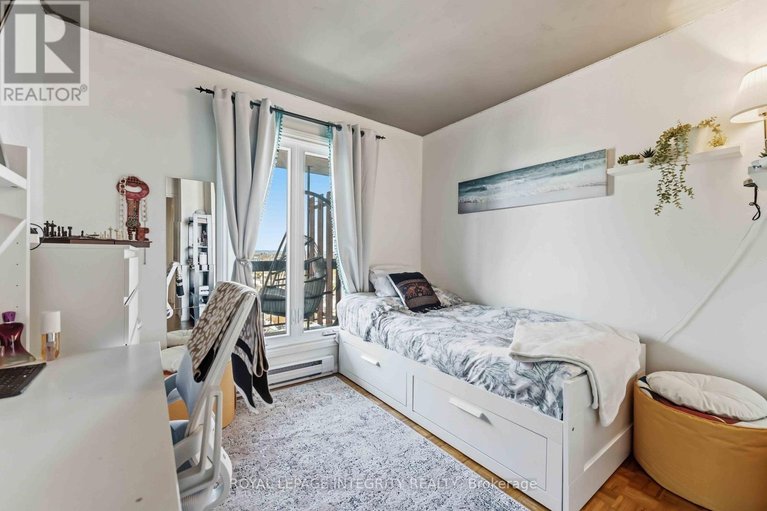 29650529/1506-158-b-mcarthur-avenue/vanier/ottawa/ontario/K1L8C9_16