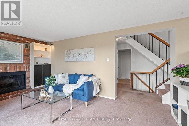 29124358/92-burnetts-grove-circle/pheasant-run/ottawa/ontario/K2J1N7_16