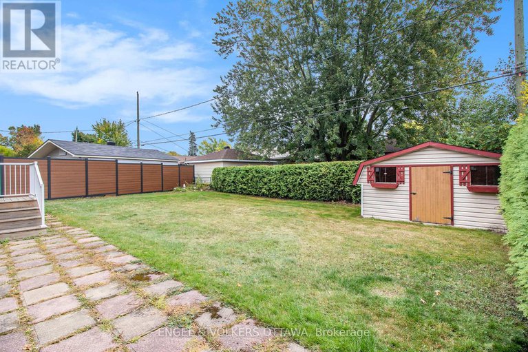 28910018/2061-vincent-street/elmvale-acres/ottawa/ontario/K1G2M8_27