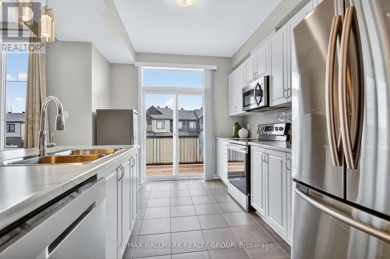 29577723/58-teelin-circle/half-moon-bay/ottawa/ontario/K2J6T9_19