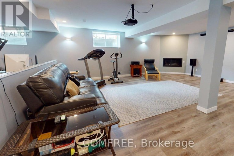 28339271/26-stickleback-way/avalon-west/ottawa/ontario/K4A1K9_15