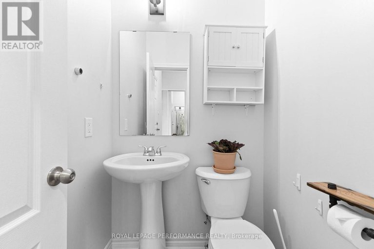 28816375/160-mattingly-way/riverside-southgloucester-glen/ottawa/ontario/K4M0C5_5