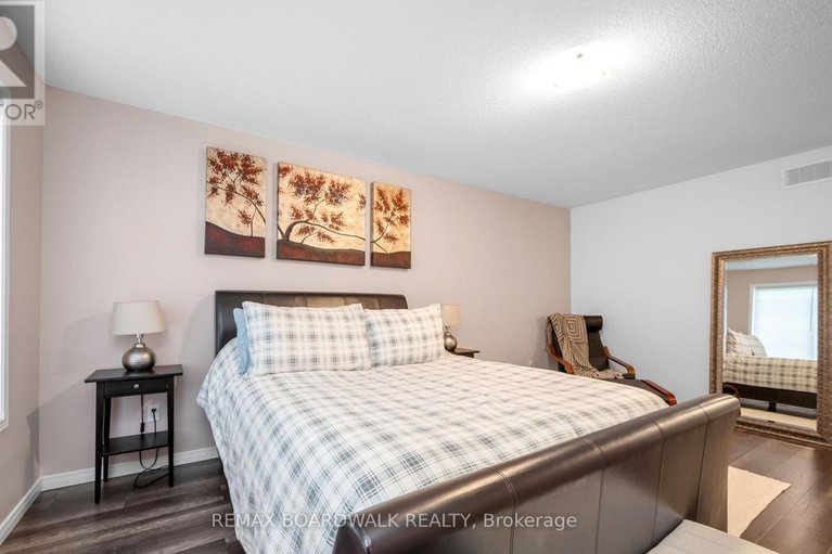 29379642/302-haliburton-heights/emerald-meadowstrailwest/ottawa/ontario/K2S1S3_35