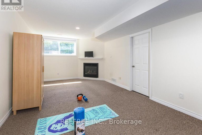 28437006/127-forestbrook-street/morgans-grantsouth-march/ottawa/ontario/K2K0A8_16