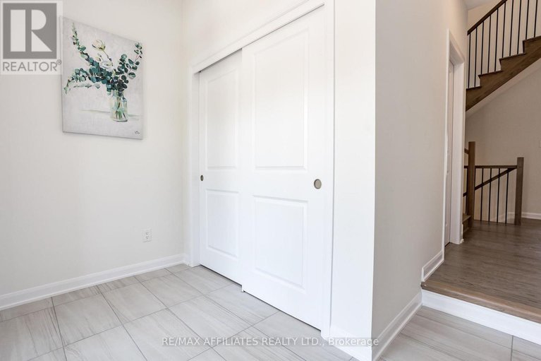 28880328/850-cappamore-drive/half-moon-bay/ottawa/ontario/K2C3H2_4