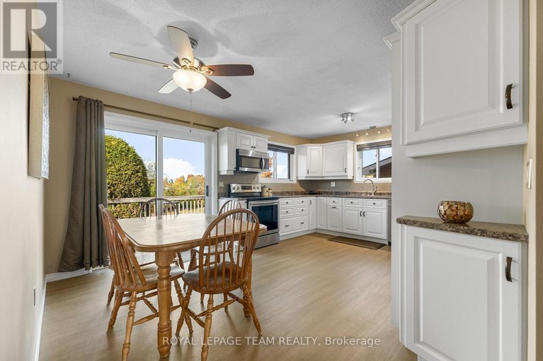 29009688/1059-flynn-avenue/kinburn/ottawa/ontario/K7S3G7_13