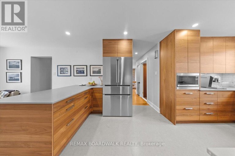 29643562/1912-oakdean-crescent/beacon-hill-north/ottawa/ontario/K1J6H3_17