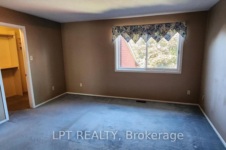 28763963/148-pickwick-drive/cedargrovefraserdale/ottawa/ontario/K2J3C8_13
