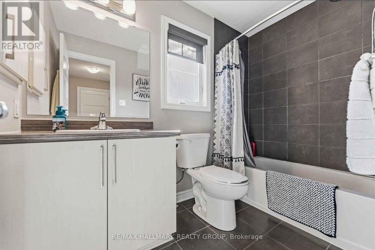 29627869/534-hyssop-street/avalon-west/ottawa/ontario/K4A1B9_24