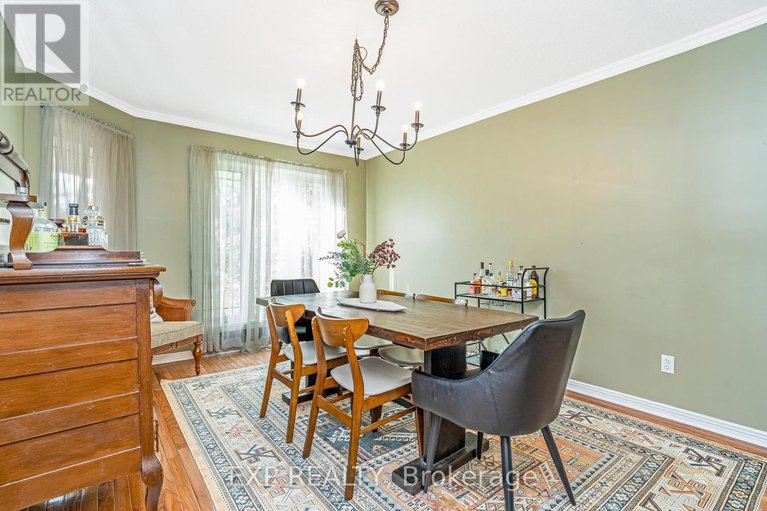 28595506/18-hawley-crescent/bridlewood/ottawa/ontario/K2M1T3_4