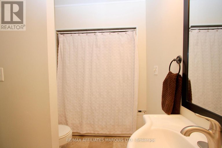 29073398/19663-william-street/south-glengarry-charlottenburgh-twp/south-glengarry/ontario/K0C2J0_11