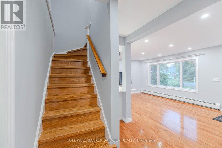 29294876/10-argue-drive/borden-farmstewart-farmcarleton-heightsparkwood-hills/ottawa/ontario/K2E6S1_26