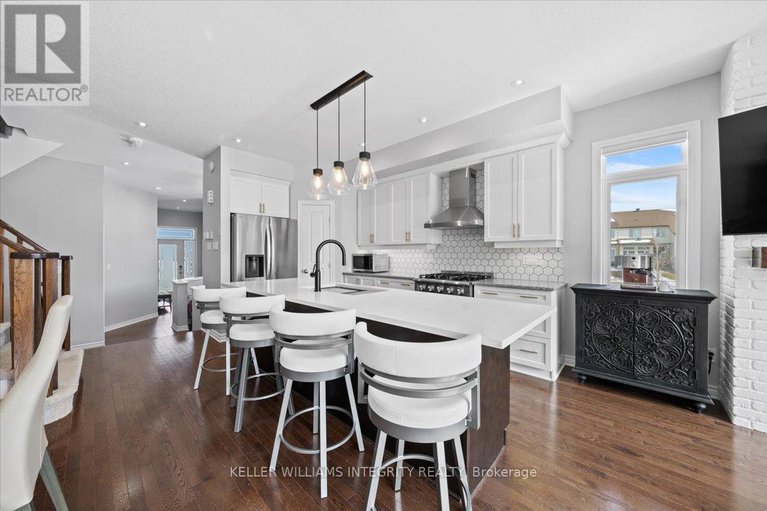 28491070/381-cooks-mill-crescent/riverside-south/ottawa/ontario/K1V2N2_6