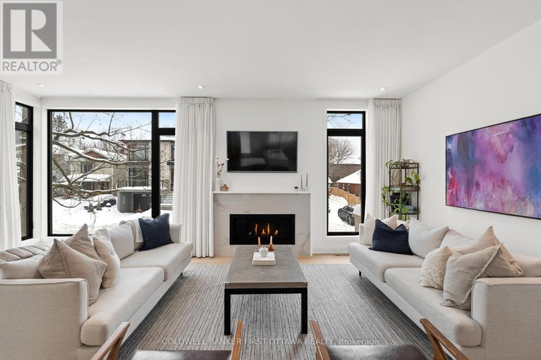 29377970/524-edison-avenue/mckellarhighland/ottawa/ontario/K2A1V1_15