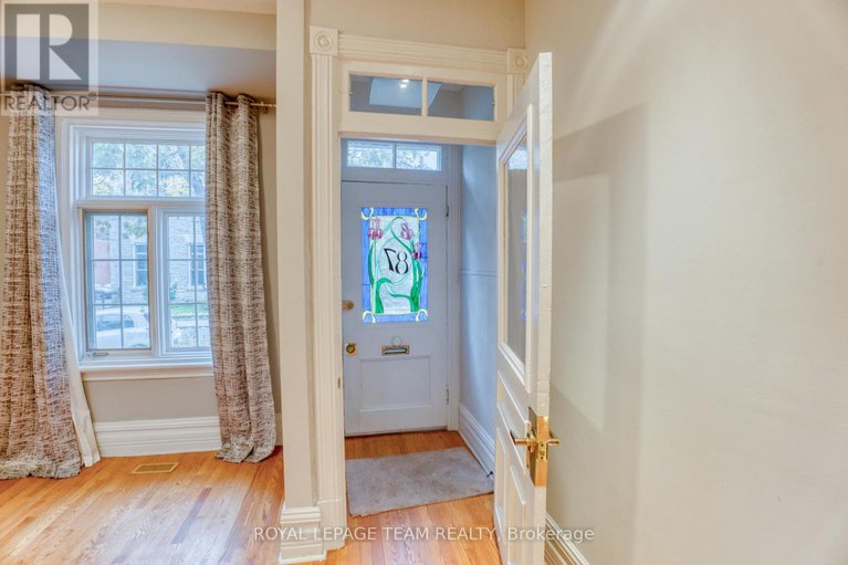 28379778/87-guigues-avenue/lower-townbyward-market/ottawa/ontario/K1N5H8_3
