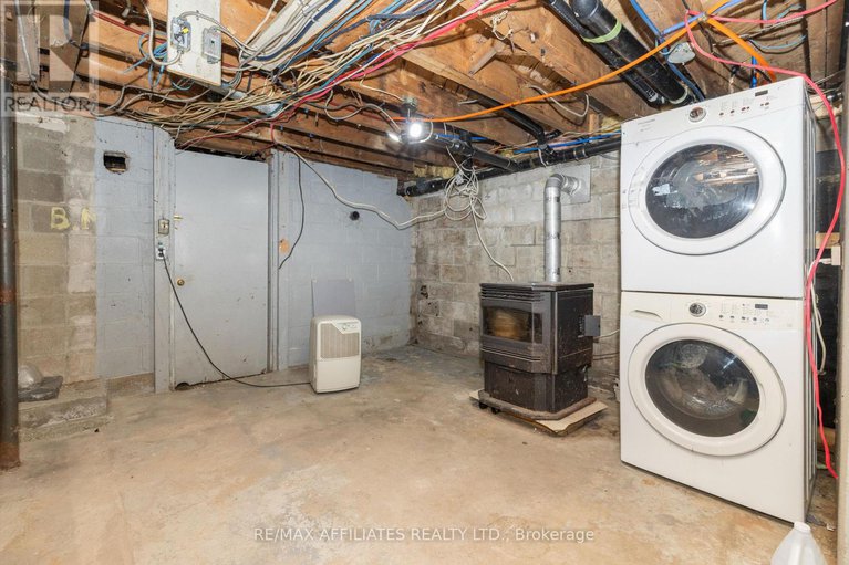 28666131/79-george-street/lanark-highlands-lanark-village/lanark-highlands/ontario/K0G1K0_34