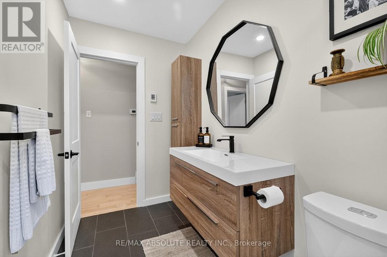 28991864/2186-tawney-road/hawthorne-meadows/ottawa/ontario/K1G1C5_32