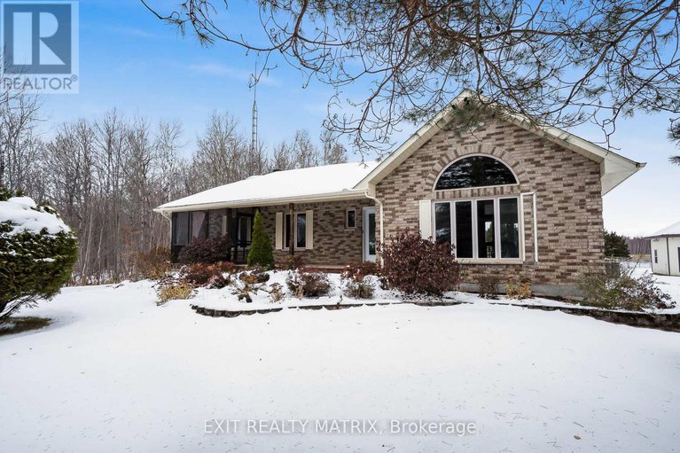 28707413/3245-pattee-road/east-hawkesbury-twp/east-hawkesbury/ontario/K6A2R2_1