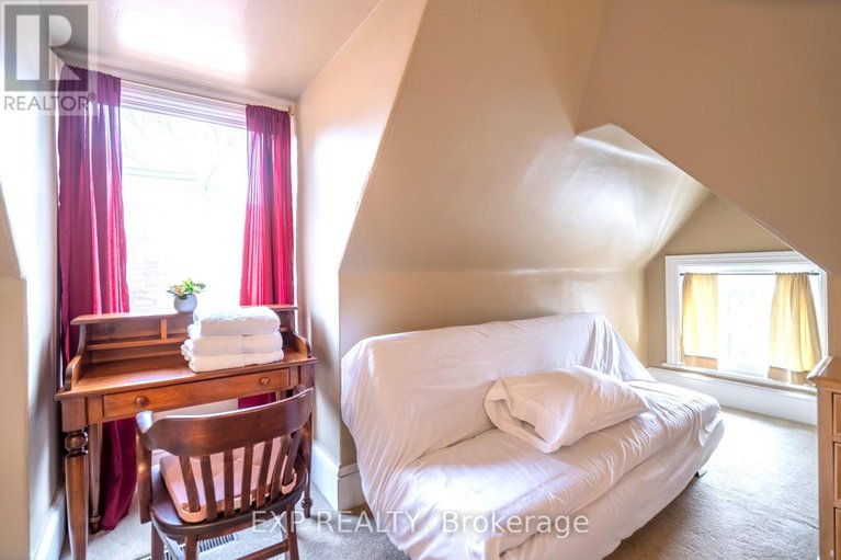 28070952/431-gilmour-street/ottawa-centre/ottawa/ontario/K2P0R5_33