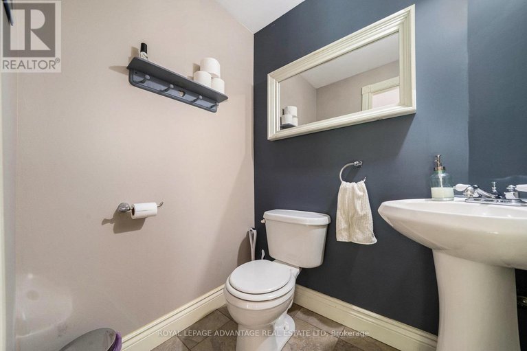 28753164/334-station-road/drummondnorth-elmsley-north-elmsley-twp/drummondnorth-elmsley/ontario/K7A4S4_15