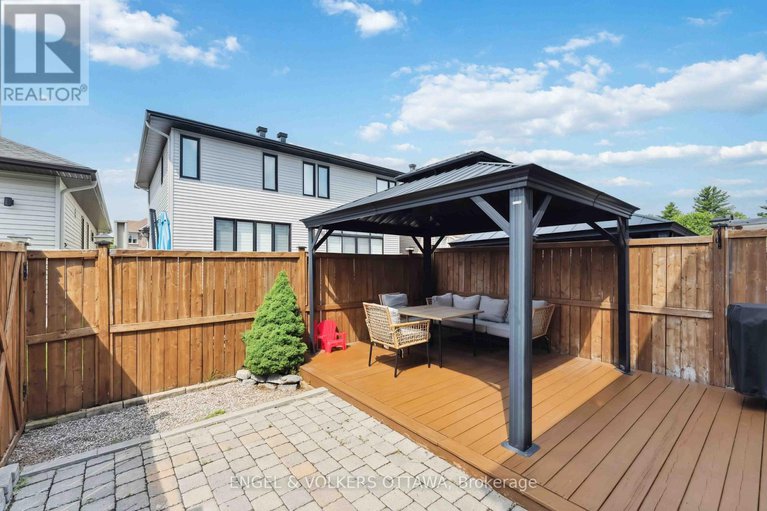 28594229/741-morningstar-way/mer-bleuebradley-estatesanderson-park/ottawa/ontario/K1W0G6_37