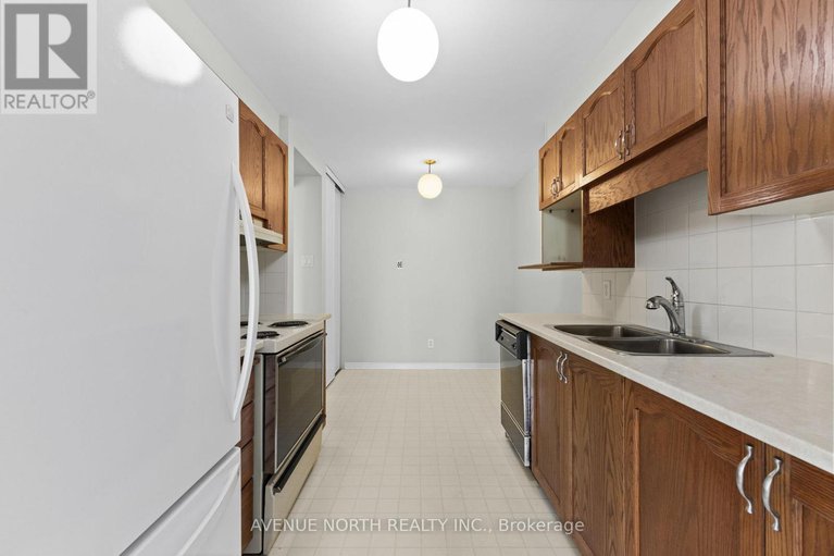 28468881/23-45-wrenwood-crescent/centrepointe/ottawa/ontario/K2G5V4_15