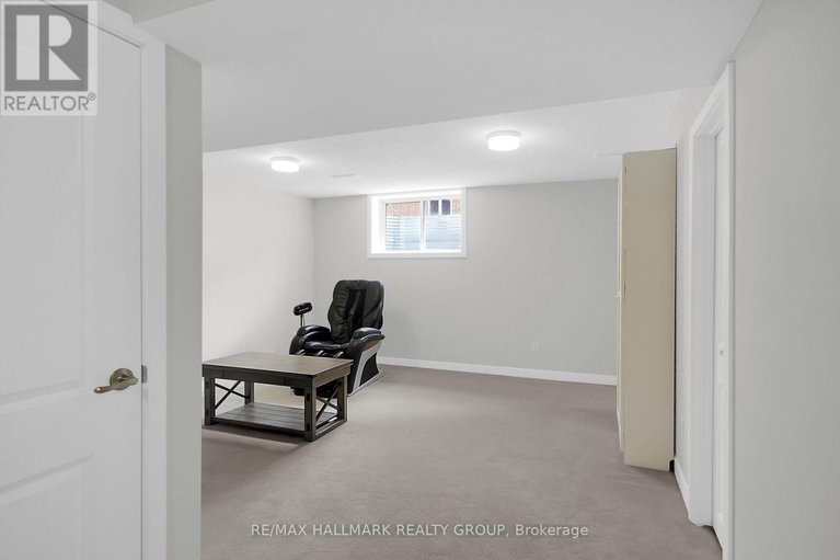 28480332/676-quilter-row/goulbourn-twp-from-franktown-rdsouth-to-rideau/ottawa/ontario/K0A2Z0_35