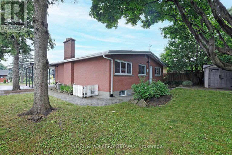 28561500/919-bermuda-avenue/carson-meadows/ottawa/ontario/K1K0V8_37