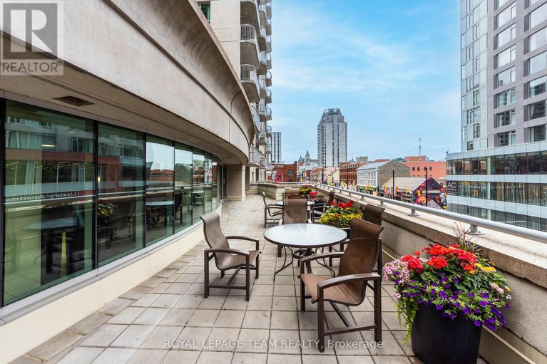 28538040/1404-234-rideau-street/sandy-hill/ottawa/ontario/K1N0A9_35