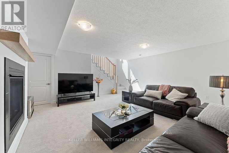 28463523/81-heirloom-street/riverside-southgloucester-glen/ottawa/ontario/K4M0L2_43