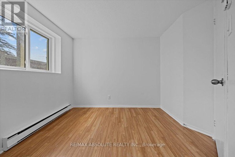 28622450/69a-750-st-andre-drive/hiawatha-parkconvent-glen/ottawa/ontario/K1C4S2_28