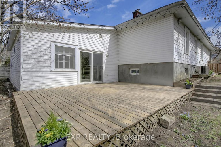 28234509/650-churchill-avenue-n/laurentianview/ottawa/ontario/K1Z5G1_50