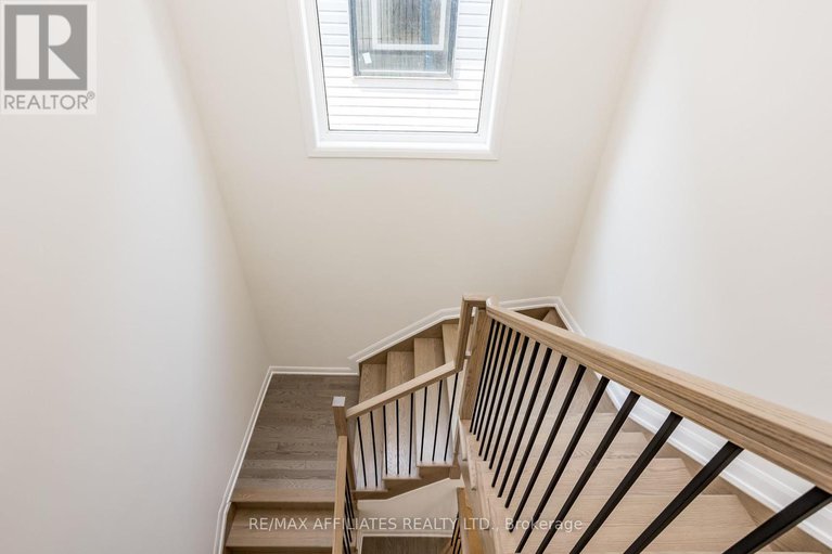 28880328/850-cappamore-drive/half-moon-bay/ottawa/ontario/K2C3H2_17