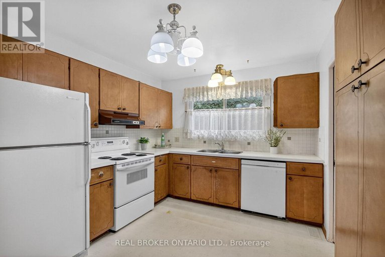 29078632/89-country-lane-w/glencairnhazeldean/ottawa/ontario/K2L1J4_8