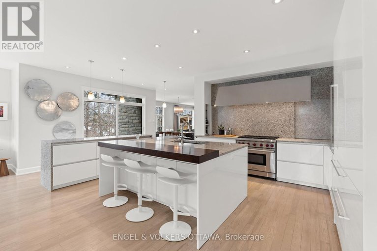 28077313/15-camwood-crescent/arlington-woods/ottawa/ontario/K2H7X1_8