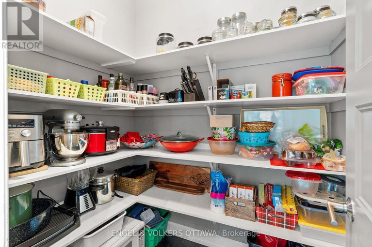 28261133/108-edith-margaret-place/huntley-ward-north-east/ottawa/ontario/K2W1A8_15