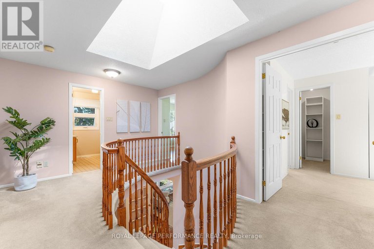 28877578/1848-thistleleaf-crescent/chapel-hill/ottawa/ontario/K1C5W7_21