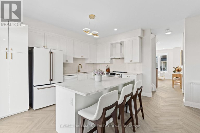 28452822/3000-travertine-way/half-moon-bay/ottawa/ontario/K2J6W5_9