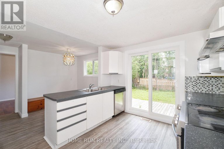 28597038/1292-meadowlands-drive-e/borden-farmstewart-farmcarleton-heightsparkwood-hills/ottawa/ontario/K2E6K5_10