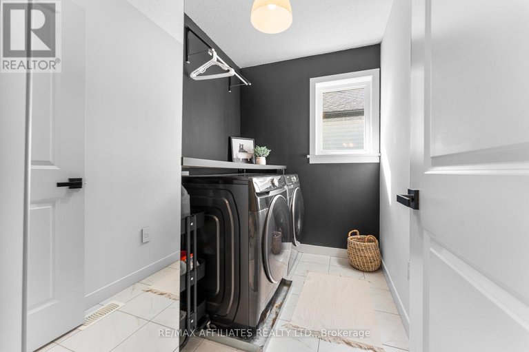 28995609/17-fanning-street/carleton-place/carleton-place/ontario/K7C0J2_36