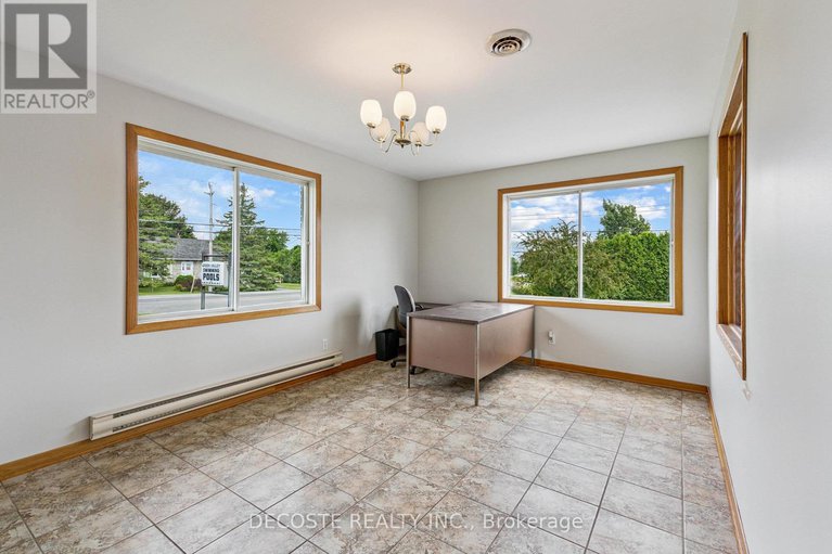 28605188/20397-park-crescent/south-glengarry-charlottenburgh-twp/south-glengarry/ontario/K0C1L0_11