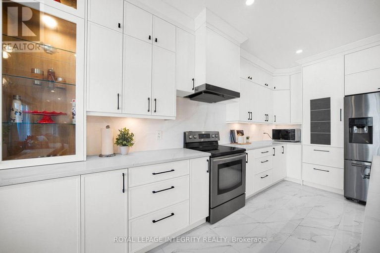 29656466/568-egret-way/half-moon-bay/ottawa/ontario/K2C3H2_12