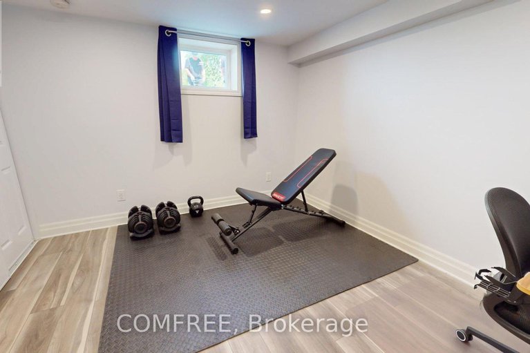 28379300/1622-drake-avenue/riverview-park/ottawa/ontario/K1G0L8_17