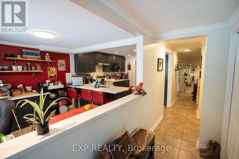 29215003/1108-grenoble-crescent/orleans-wood/ottawa/ontario/K1C2C6_3