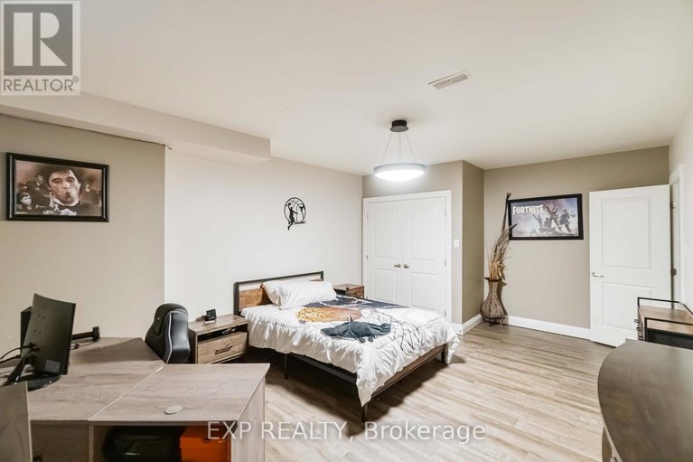 29267202/6775-pebble-trail-way/greely/ottawa/ontario/K4P0B7_24