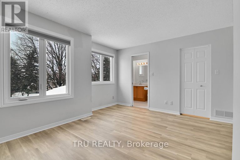 29195755/40-baton-court/katimavik/ottawa/ontario/K2L4C8_22