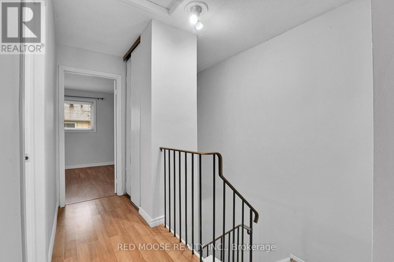 29480001/1983-greenvale-lane/chateauneuf/ottawa/ontario/K1C6E4_21