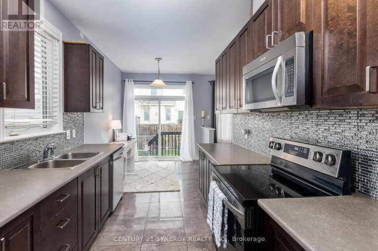 29136058/634-moorpark-avenue/emerald-meadowstrailwest/ottawa/ontario/K2M0H8_11