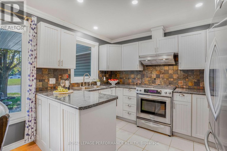 28877582/40-faucher-boulevard/casselman/casselman/ontario/K0A1M0_4